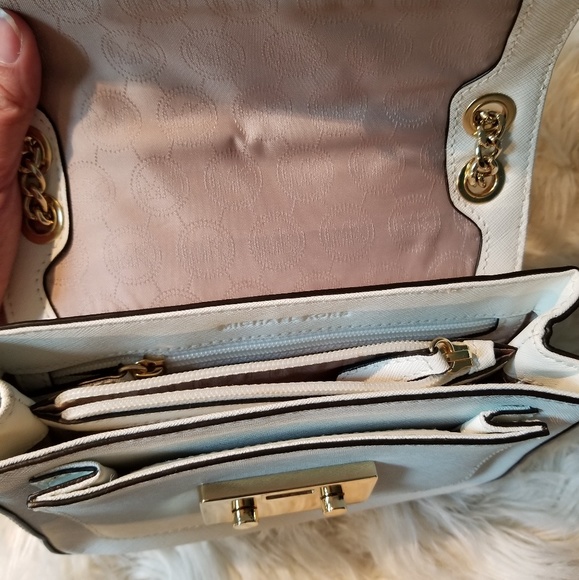 SOLD - Picture 3 of 6